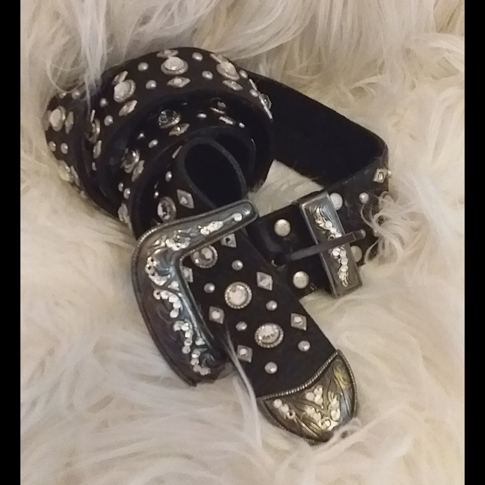 Black leather belt